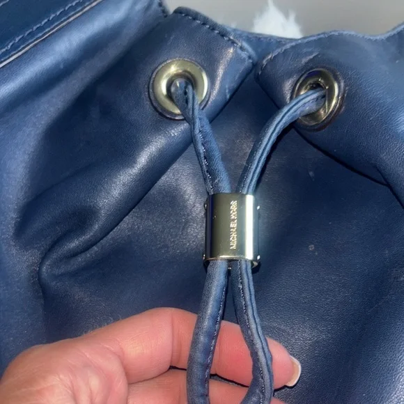 Michael Kors Navy Blue Leather Tote Bag - Picture 9 of 10